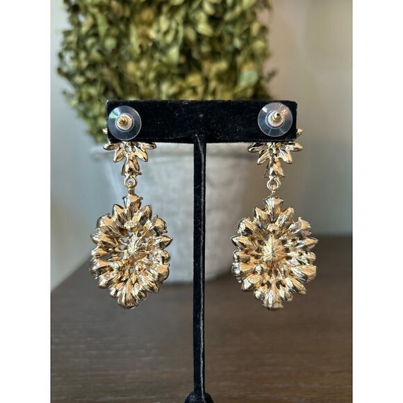 8 Other Reasons Her Majesty Earrings Emerald Womens Size OS - Picture 6 of 6